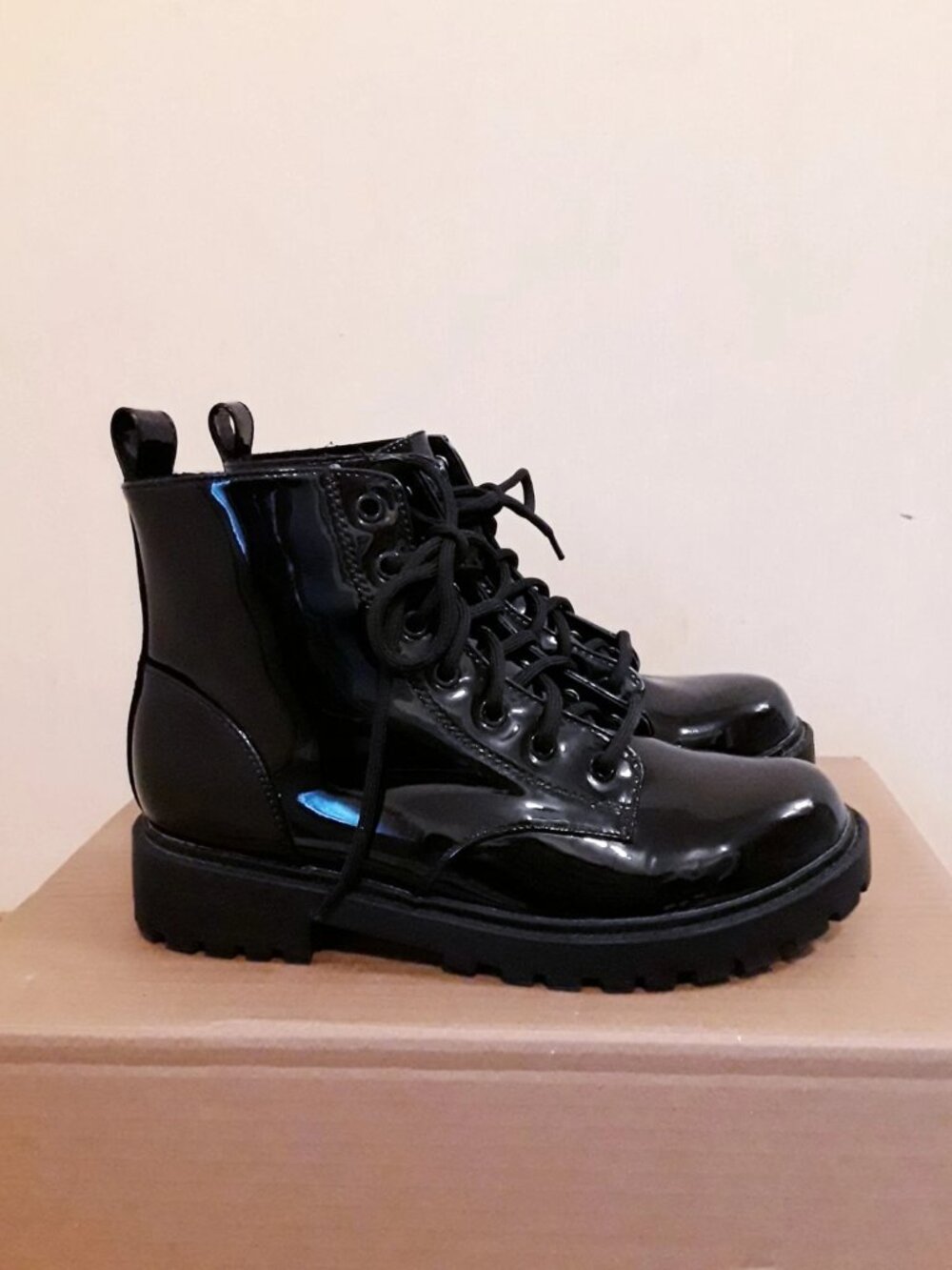 H&M Divided SIZE 8 Black Patent Shiny Combat Boots - Lined